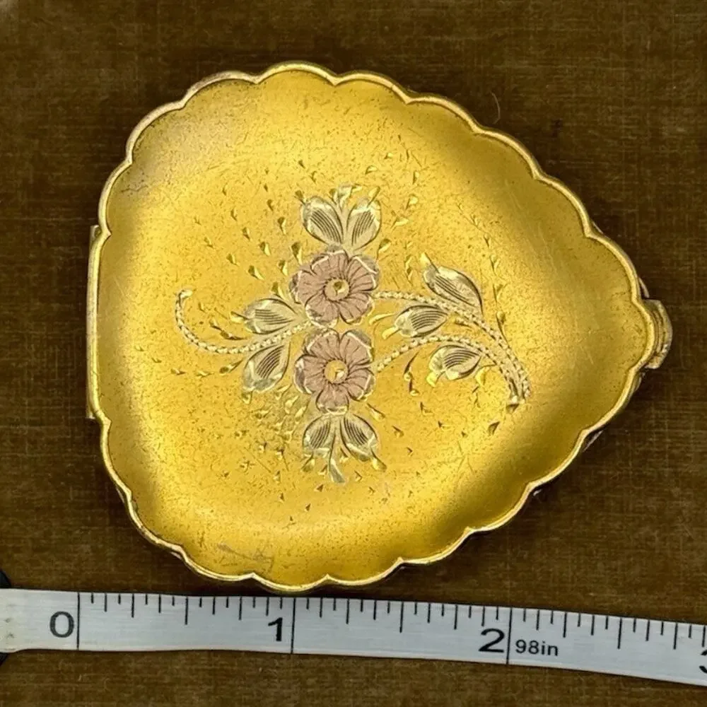 Vintage La Mode Compact Mirror Gold Tone Floral Heart Scalloped Vanity